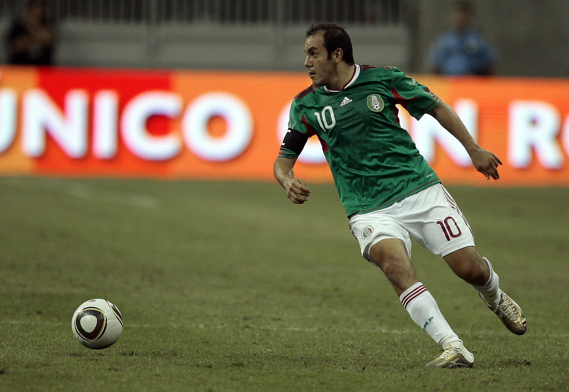 Cuauhtemoc Blanco in Mexico v Angola